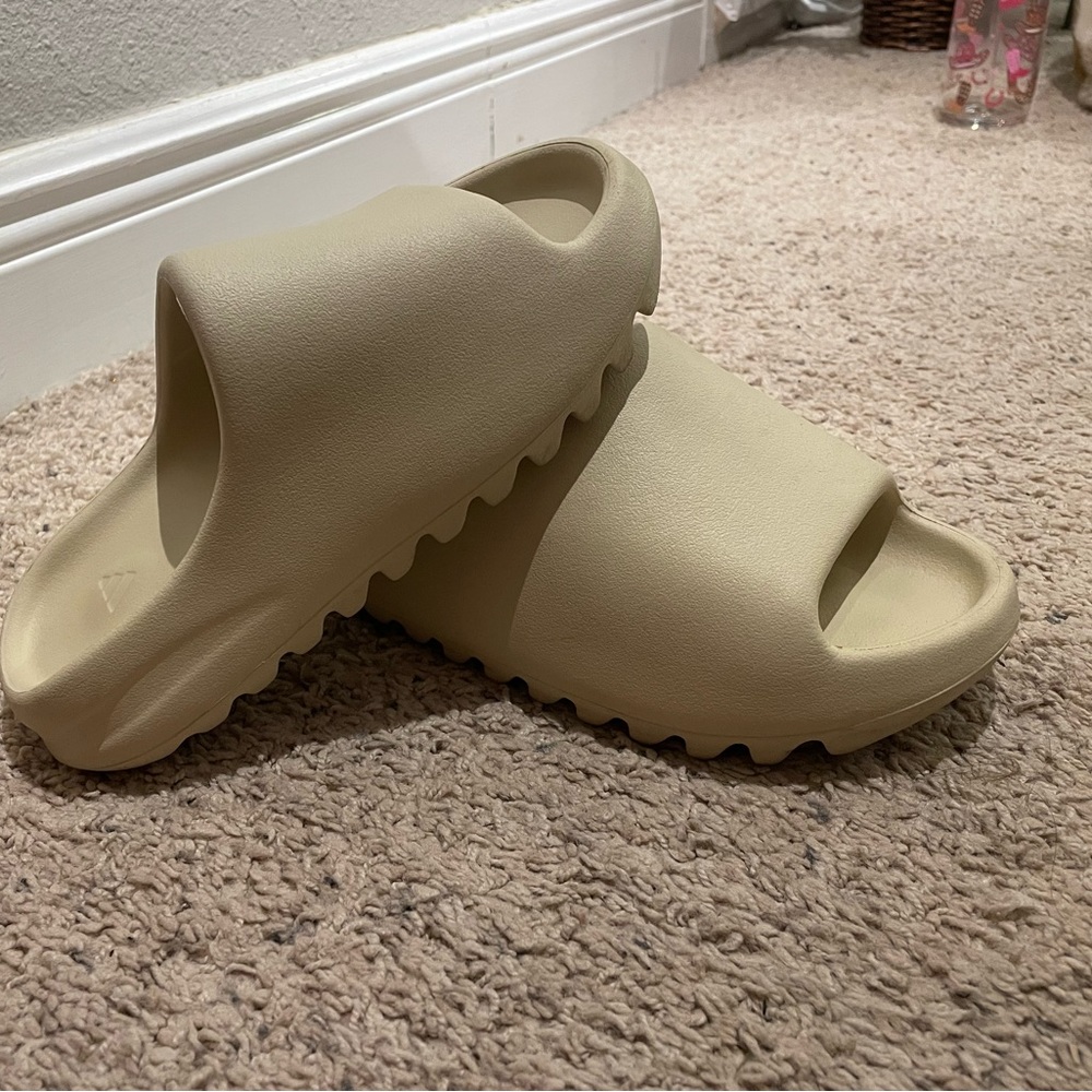 Yeezy Slides